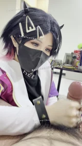 把暮蝶女友借单男玩